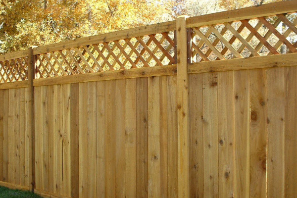 Wood Fence Estero 