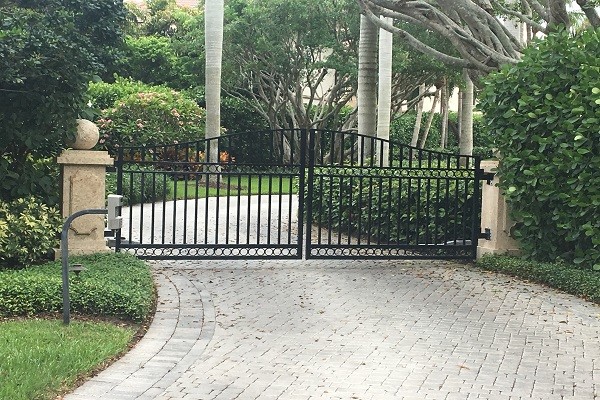 Residential Fence Fort Myers 