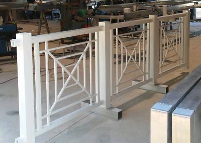 white aluminum fence _custom fabrication