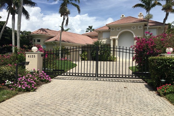 Residential Fence Cape Coral 