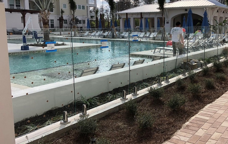swimming pool fence & gate contractor fort myers beach