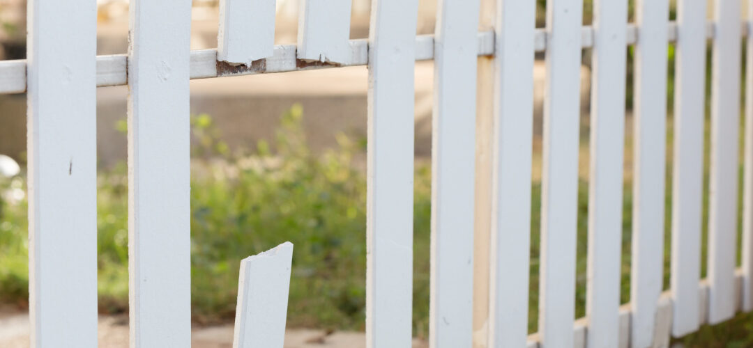 Top 6 Signs That Your Fence Needs Repair